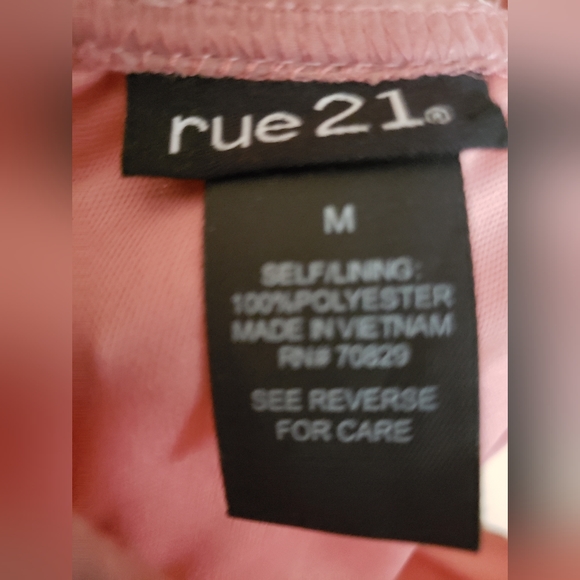 Romper Floral Mauve Pink Crochet Women's Spaghetti Straps Size Medium - Picture 8 of 8